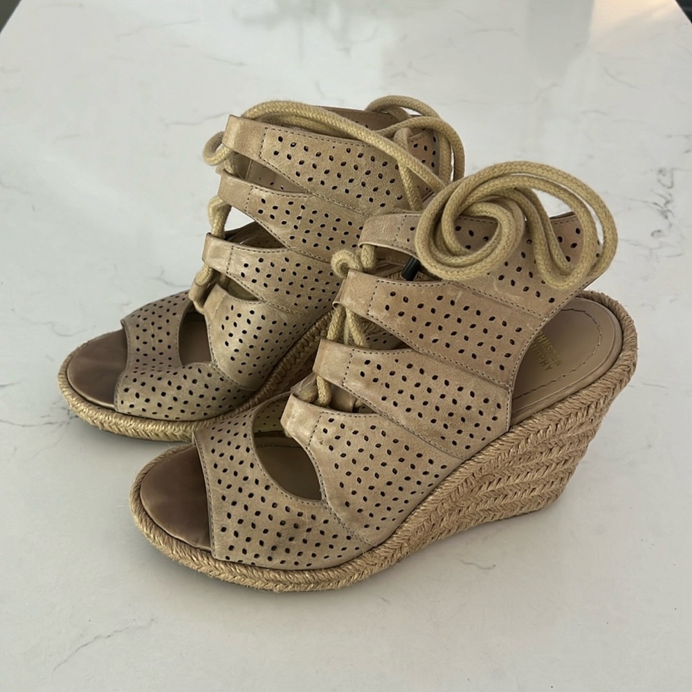 Johnston & Murphy Wedges - size 6.5